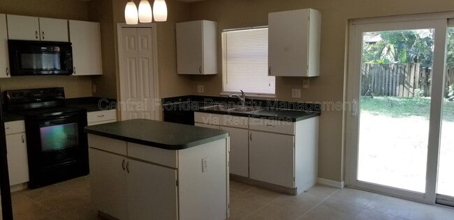 Foto del edificio - 4040 Iveyglen Ave