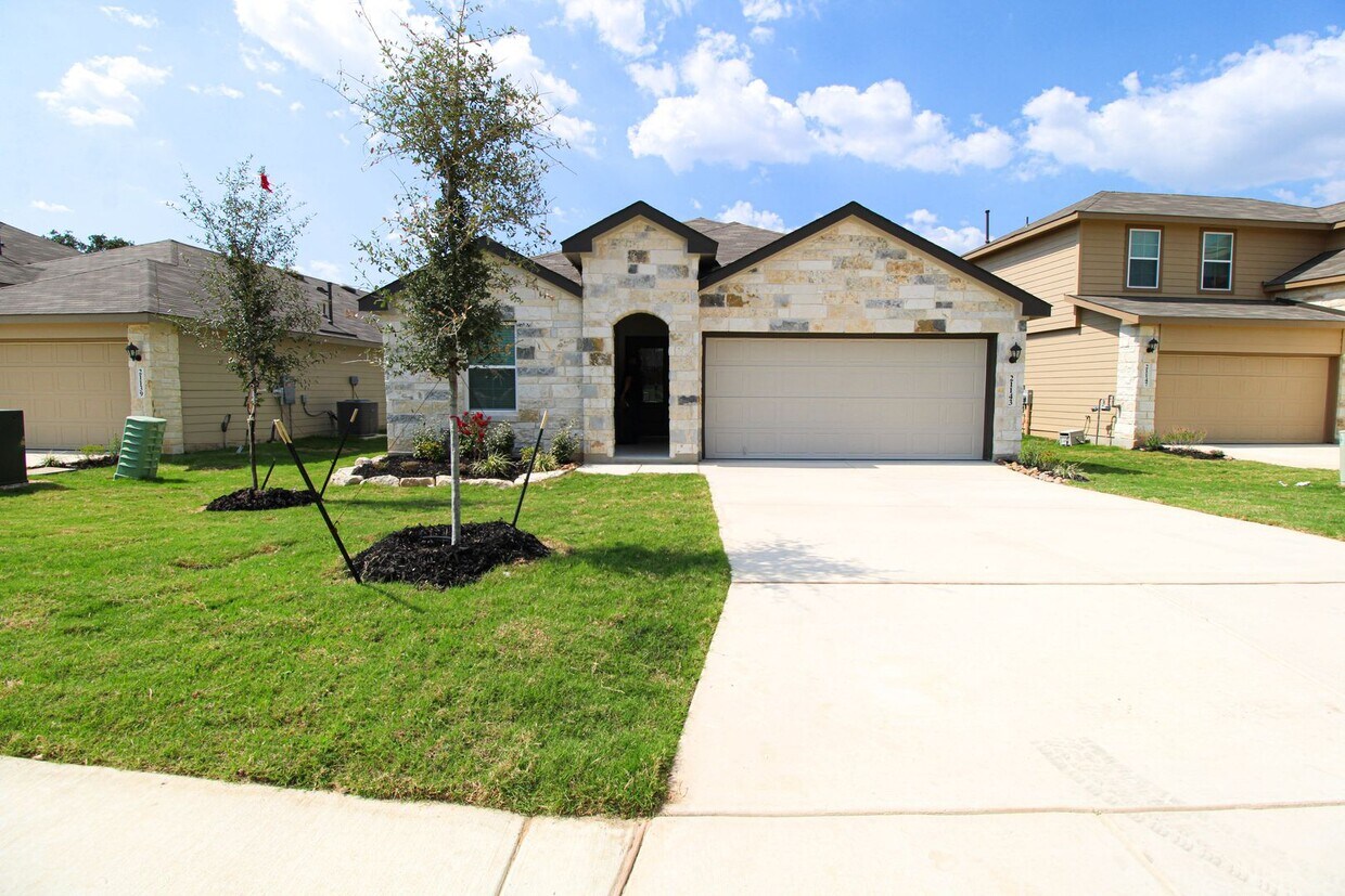 Foto principal - 21143 Gravel St