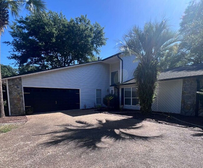 Foto del edificio - 101 Hands Cove Ln