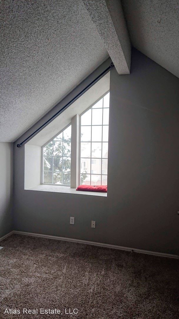 Foto del edificio - 13823 E Lehigh Ave