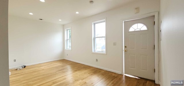 Foto del edificio - 66 Brookside Ave