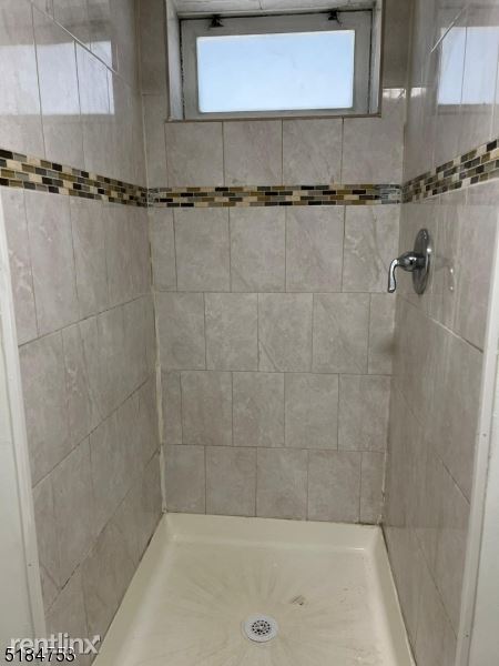 Building Photo - 1 br, 1 bath House - 119 Lyons Ave