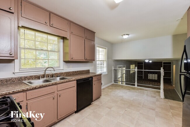 Building Photo - 3031 Chaffey Cir