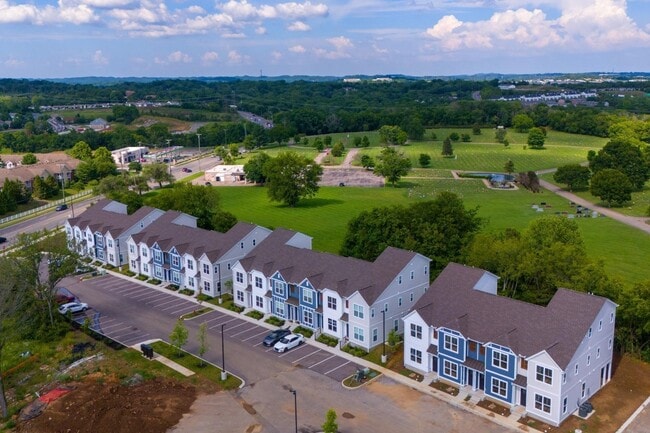 Building Photo - 1170 Dickerson Rd