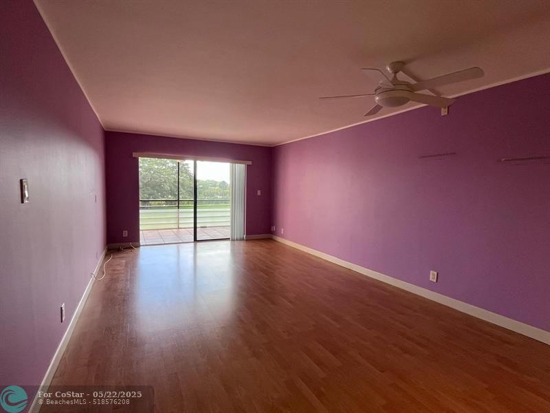 Foto principal - 9355 SW 8th St