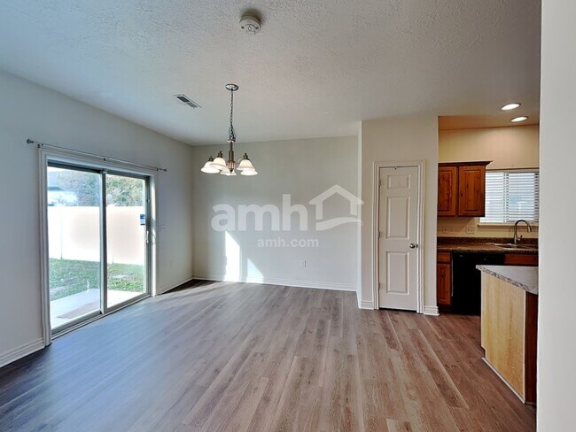 Foto del edificio - 247 Boston Dr