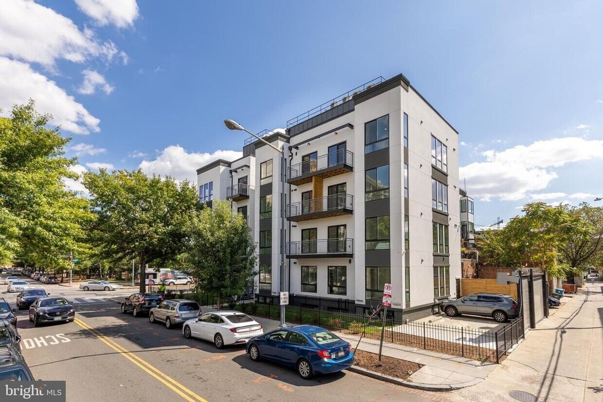Foto principal - Modern 2BR Condo in Washington, DC