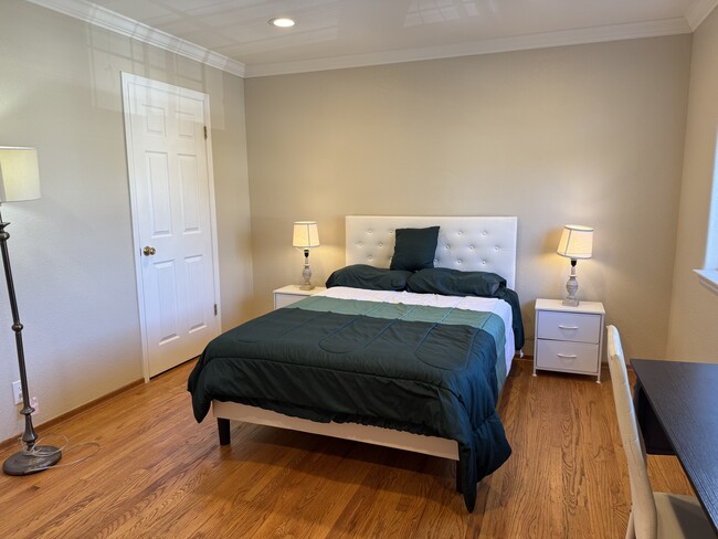 Building Photo - 3334 Dias Dr