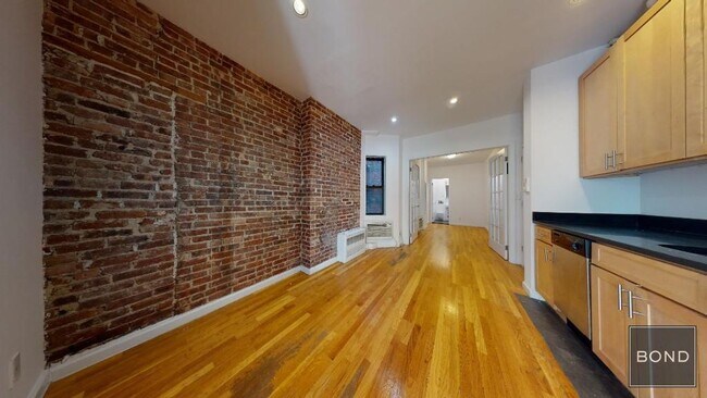 Foto del edificio - 427 E 73rd St