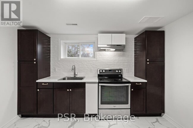 Building Photo - 301 Banksia Ct