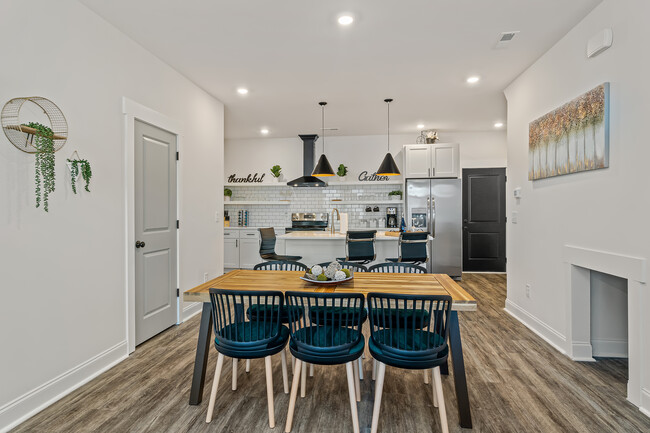 dining room - 1340 Blu Steele Way