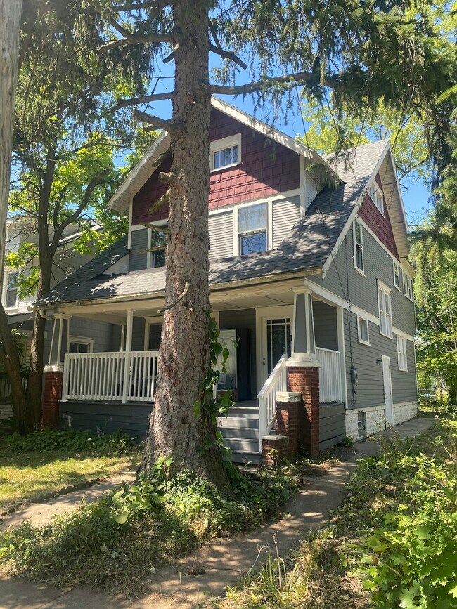 Building Photo - 937 Lawton St