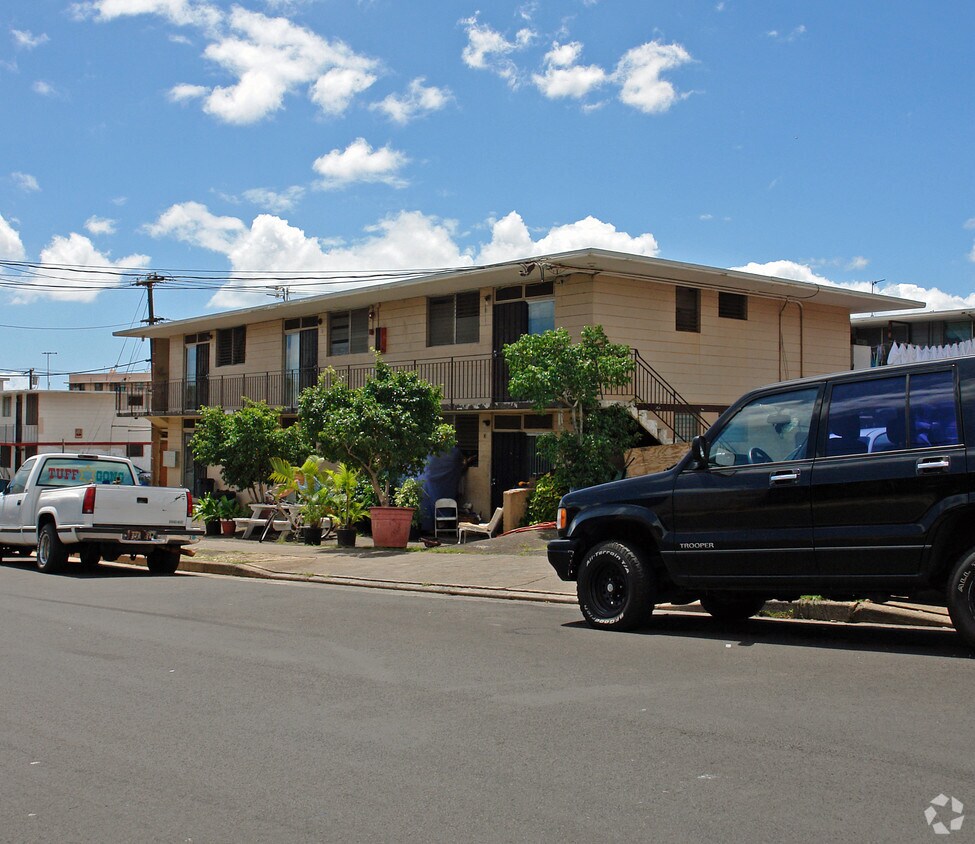Building Photo - 94-114 Pupupuhi St