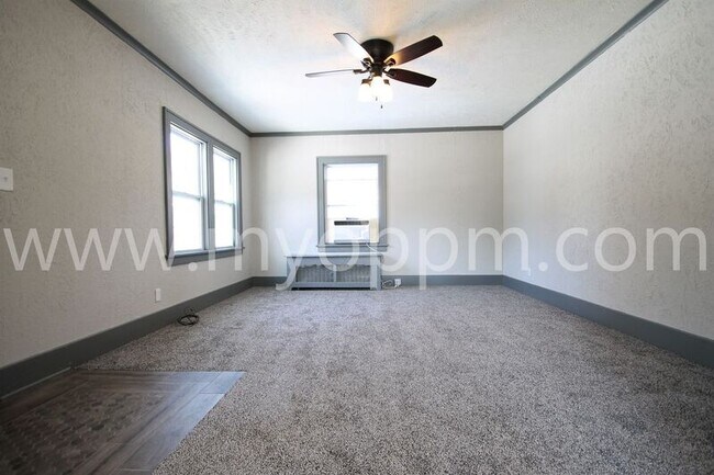 Building Photo - 3325 N 42nd St