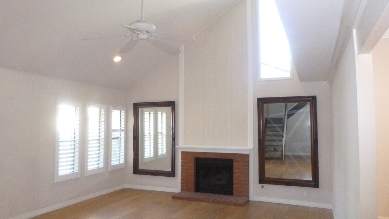 Foto principal - 23476 White Dove Dr