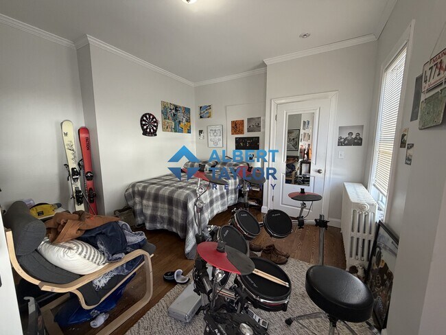 Foto del edificio - 10 Greylock Rd