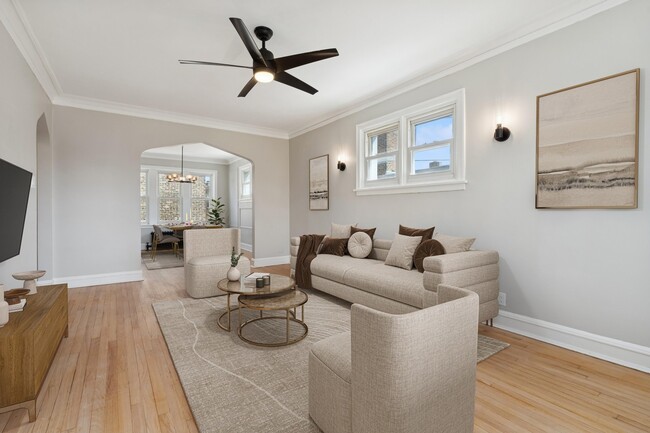Foto del edificio - 5953 N Greenview Ave