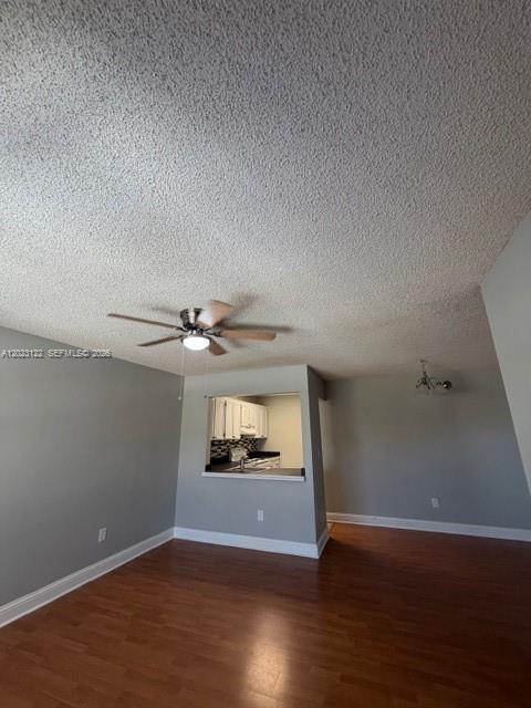 Foto del edificio - 2570 W 67th Pl