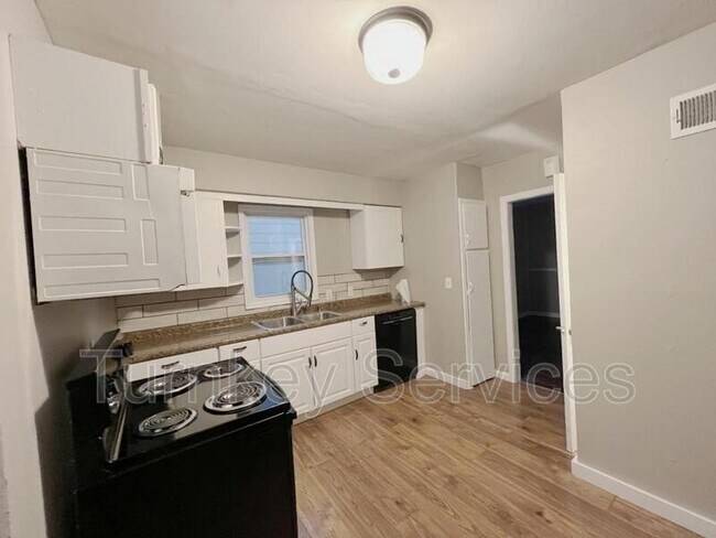 Foto del edificio - 3705 N 43rd St