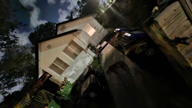 Building Photo - 1345 NE 5th Terrace