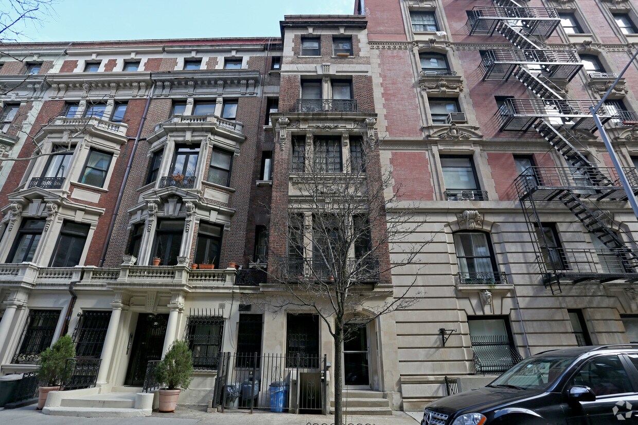 Foto del edificio - 301 W 105th St
