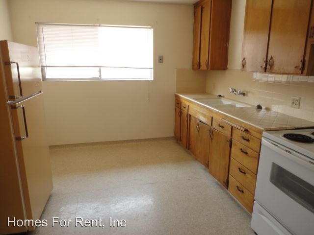 Building Photo - 234 N Eaton Ave