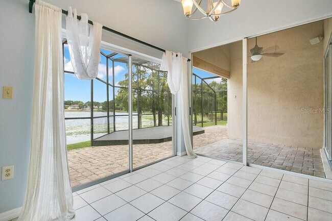 Building Photo - 3030 Tall Timber Dr