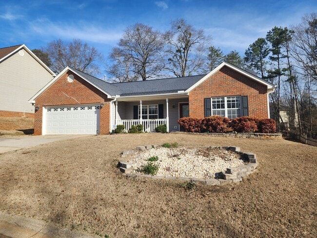 Building Photo - Great Neighborhood!  With a 2 car garage!