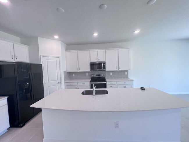 Foto del edificio - Available NOW! Epperson lagoon 4 Bed, 2.5 Bath Home in Wesley Chapel, FL - A Must-See Rental Prop...