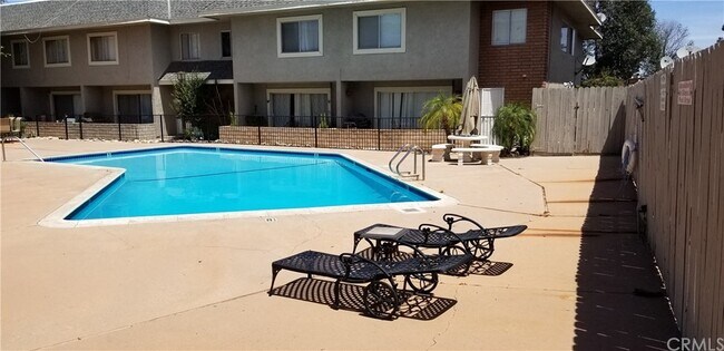 Building Photo - 31864 Railroad Canyon Rd