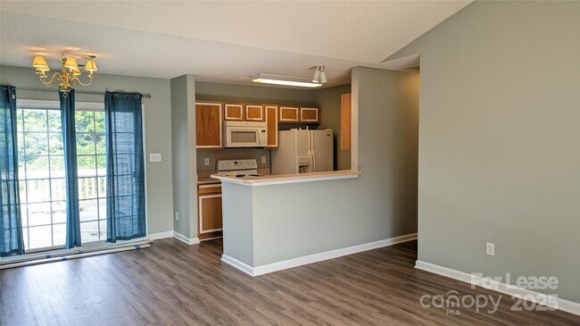 Foto del edificio - 111 Sterling Terrace Dr