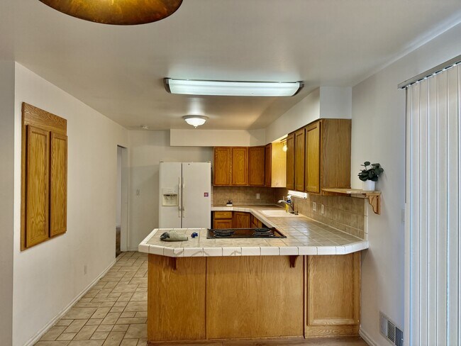 Building Photo - 1993 E 6850 S