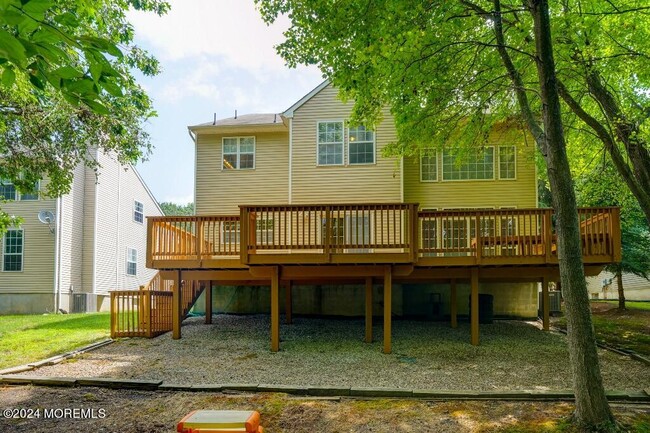 Building Photo - 6 Mulberry Ln