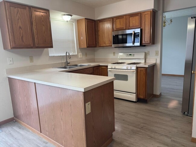 Building Photo - 6064 Innovation Dr