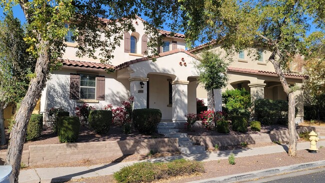 Building Photo - Great Location in Verrado Near Parks and S...