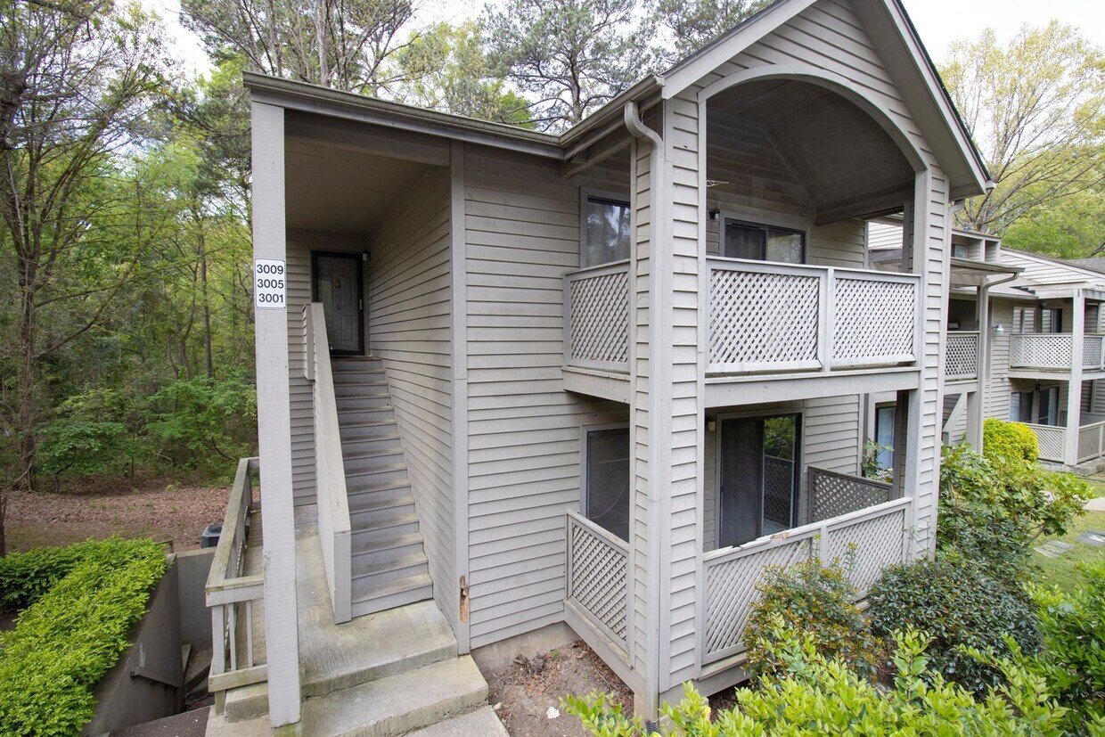 Primary Photo - Charming 2-Bedroom, 2-Bath Home in Village...