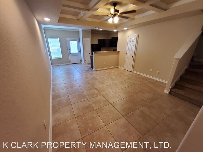Building Photo - 3 br, 2.5 bath House - 16824 DANCING AVA #3