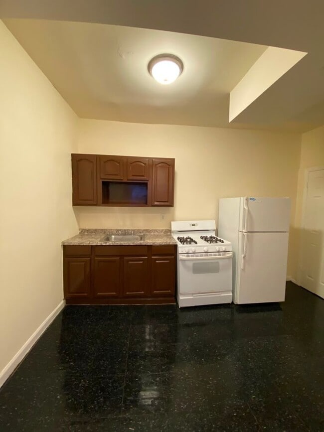 Photo - 19 Lawrence St (Yonkers, NY) Apartment