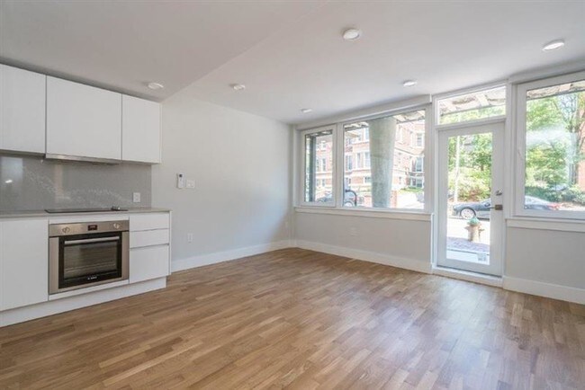 Foto del edificio - 334 Harvard St