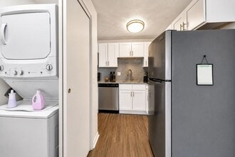 Building Photo - Webster Manor Apartment Homes