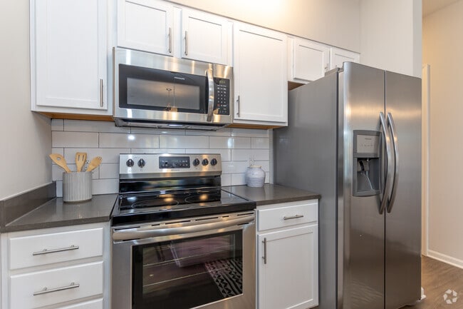 1B - 1BR,2BA - The Osprey at Lake Norman