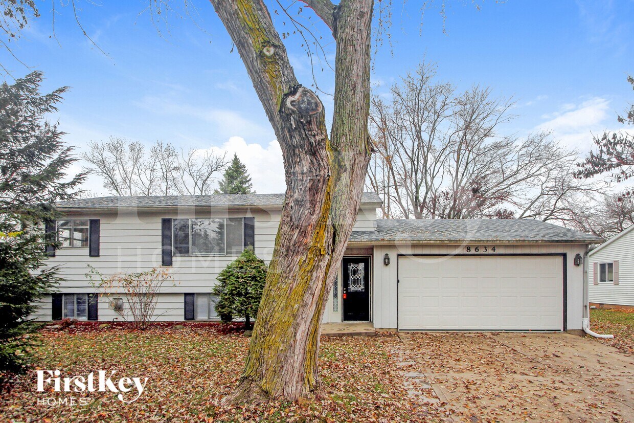 Foto principal - 8634 Lighthorse Dr