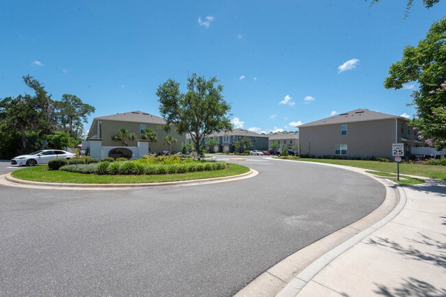 Foto del edificio - 35 Vista Oaks Ln