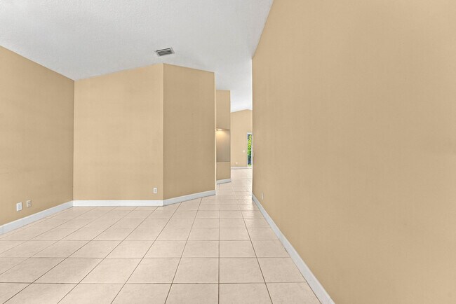 Foto del edificio - 12376 NW 53rd St