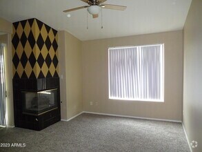 Building Photo - 2929 W Yorkshire Dr