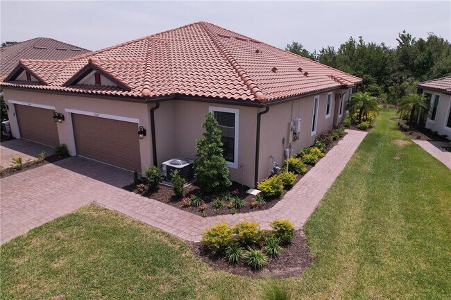 Building Photo - 5327 Rushmere Ct