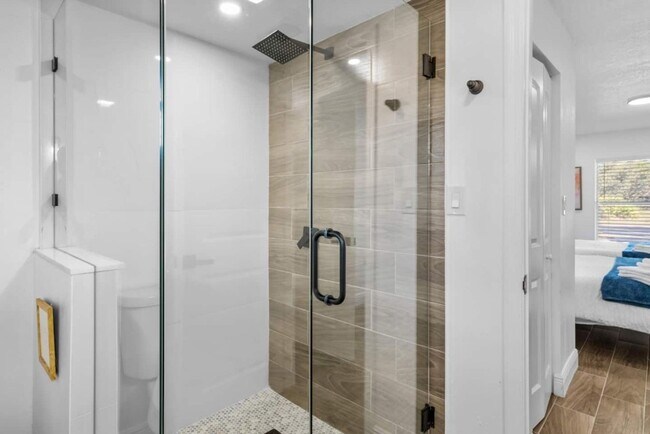 Foto del edificio - Modern 4BR South Tampa Home | Yard | Near the Bay