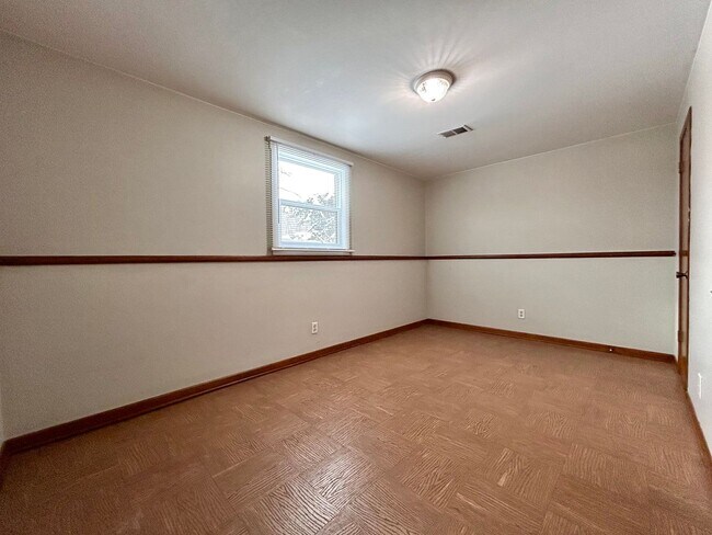 Foto del edificio - Four Bedroom Home in Southeast Grand Rapids