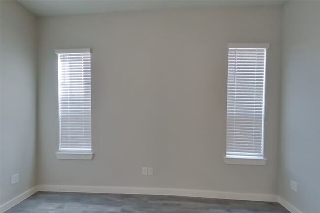 Foto del edificio - 9835 Willow Creek Commerce Dr