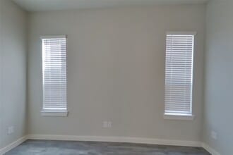 Building Photo - 9835 Willow Creek Commerce Dr